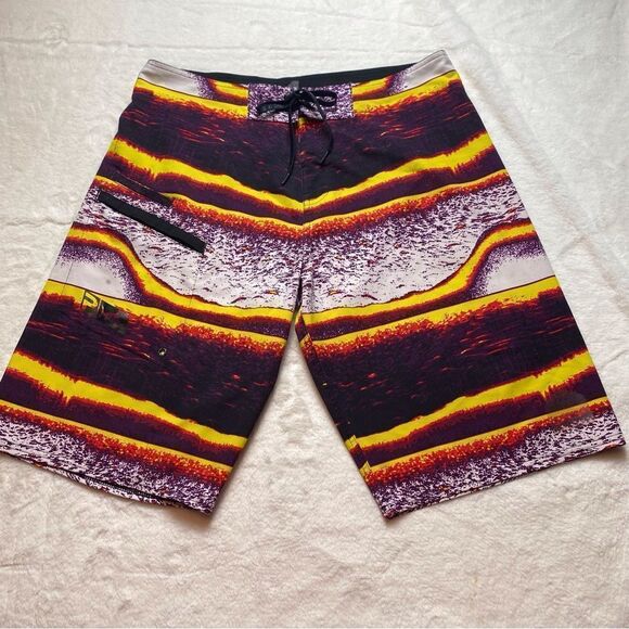 Pelagic 4 Tek High Performance Offshore Gear Board Shorts Size 34 - Picture 1 of 13